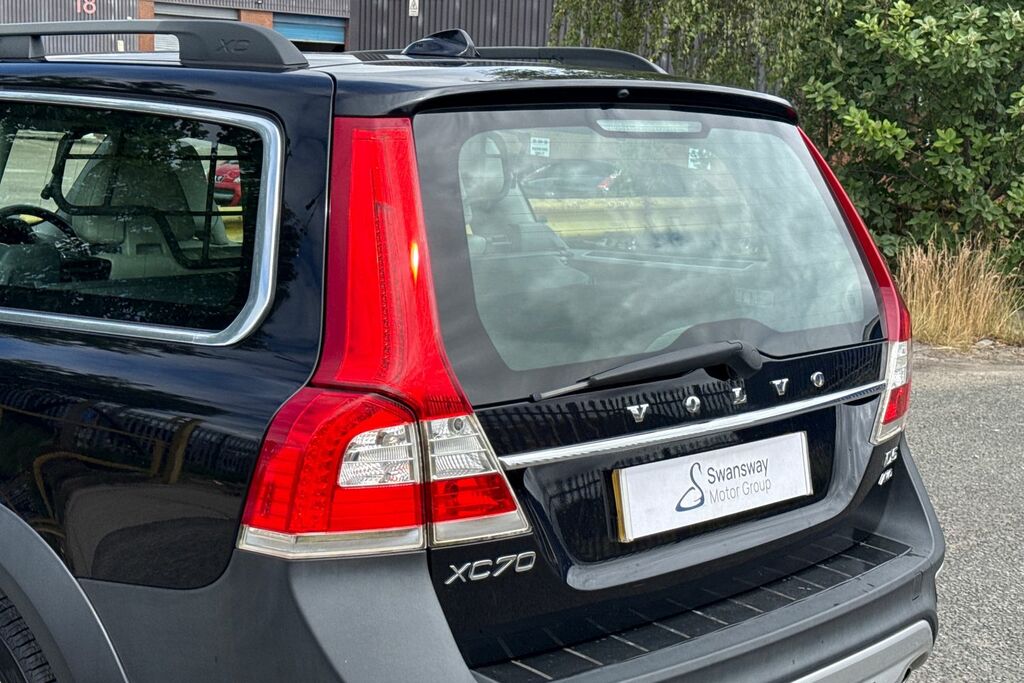 Volvo XC70 D4 181 Se Nav Awd Geartronic Only 23000 M Black #7