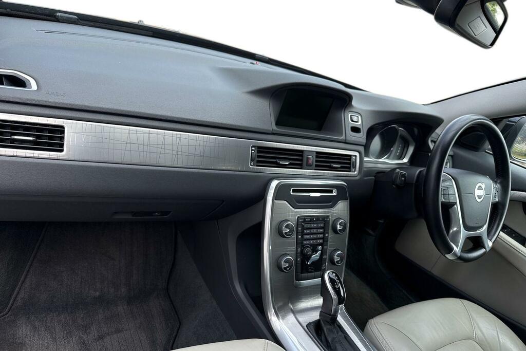 Volvo XC70 D4 181 Se Nav Awd Geartronic Only 23000 M Black #14