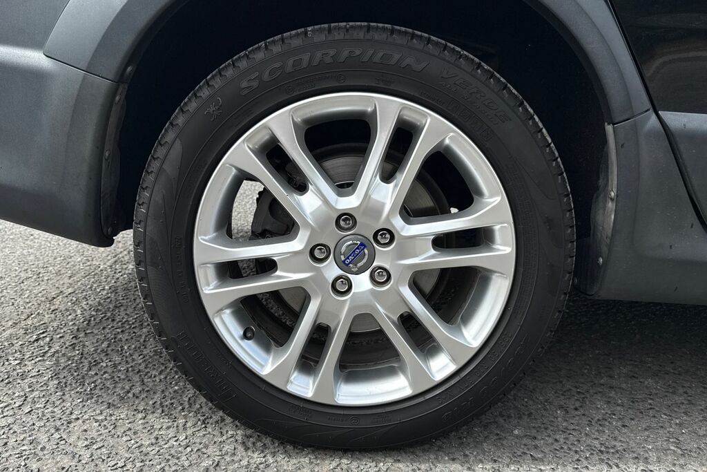 Volvo XC70 D4 181 Se Nav Awd Geartronic Only 23000 M Black #11