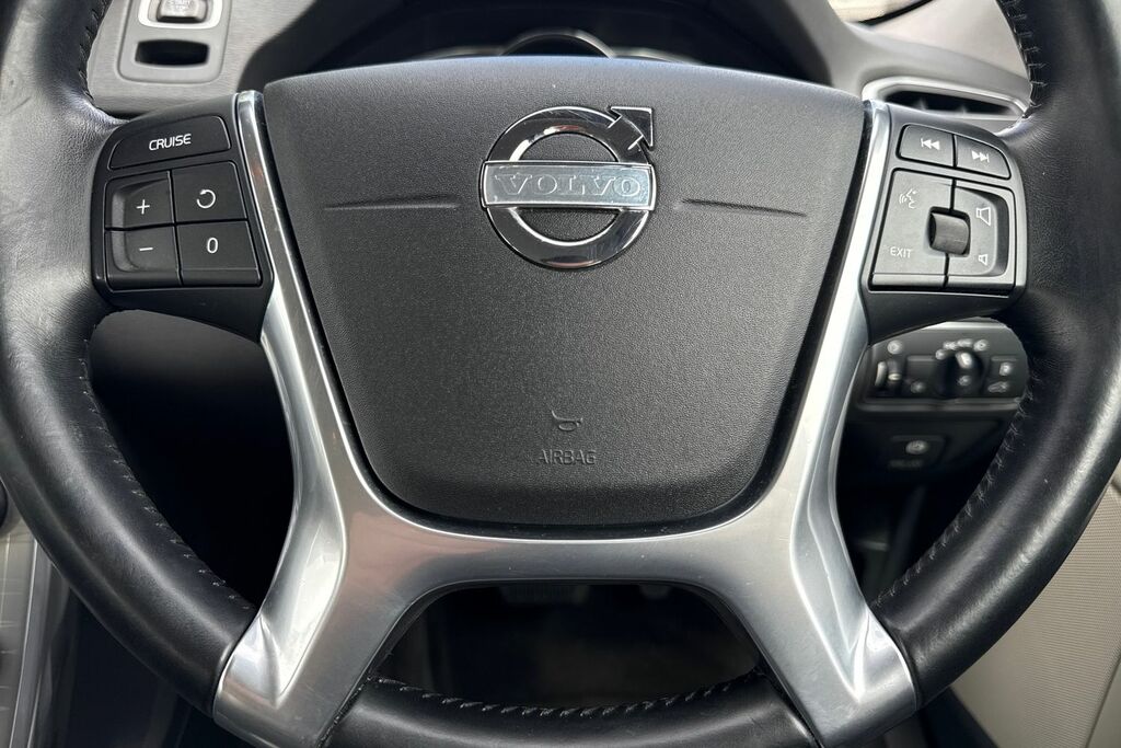 Volvo XC70 D4 181 Se Nav Awd Geartronic Only 23000 M Black #33