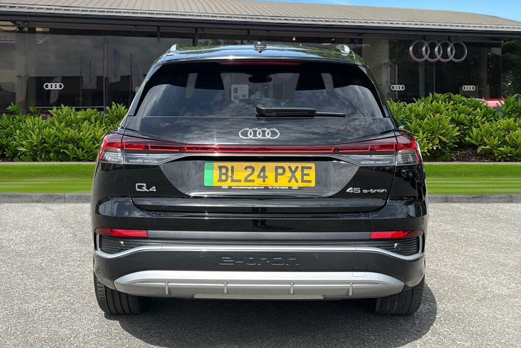 Audi Q4 E Tron Q4 S Line 45 E-tron 210,00 Kw Black #4