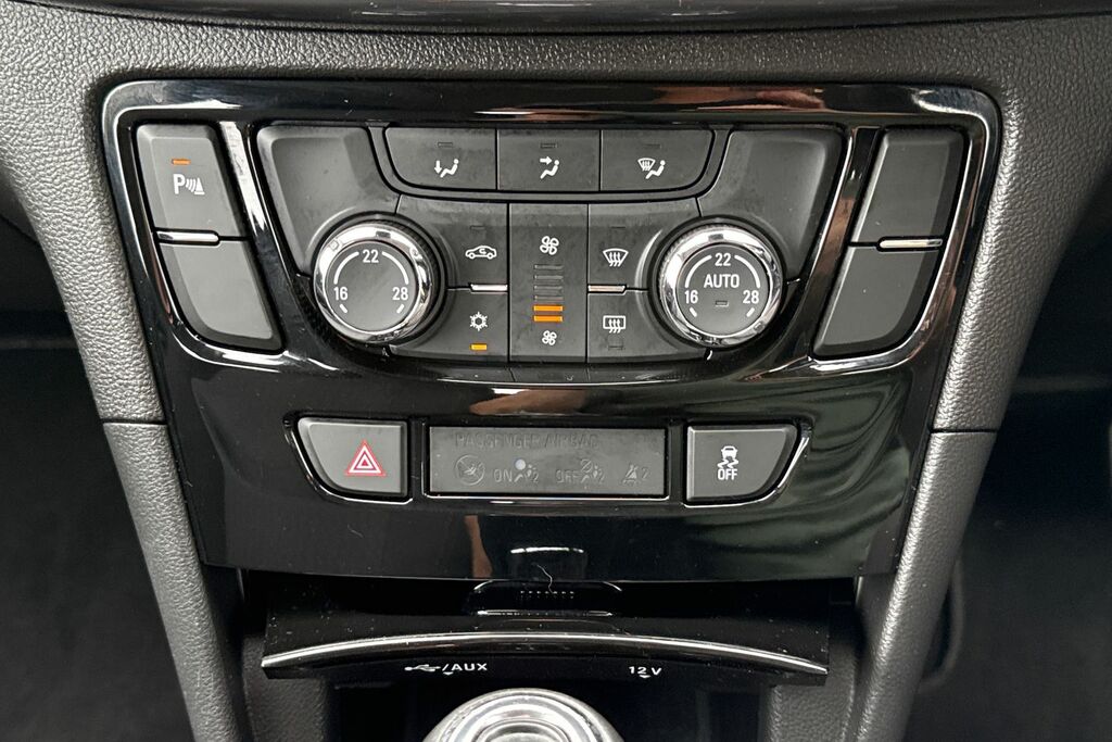 Vauxhall Mokka 1.4I Turbo Elite Euro 6 White #18