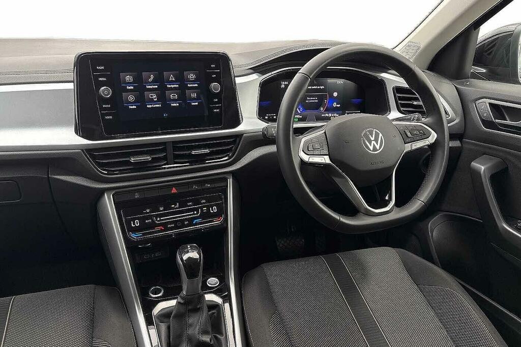 Volkswagen T-Roc 1.5 Tsi Match Dsg Black #2