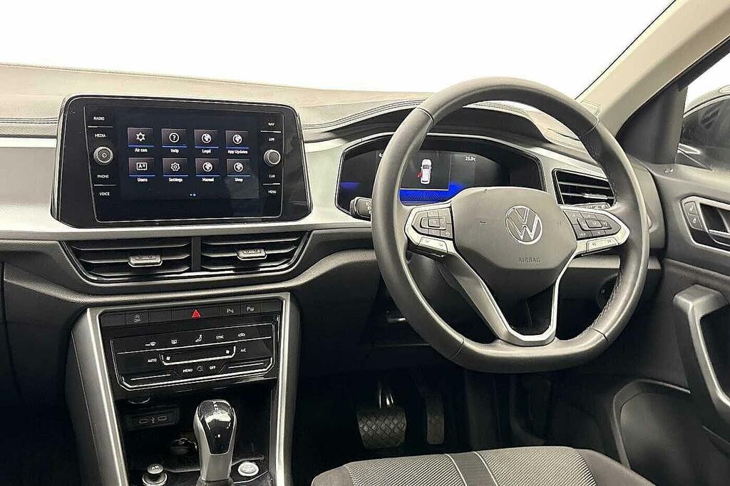 Volkswagen T-Roc 1.5 Tsi Match Dsg Black #2