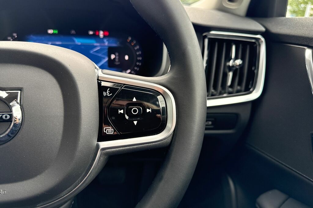 Volvo V90 Recharge R-design, T6 Awd Plug-in Hybrid Black #38
