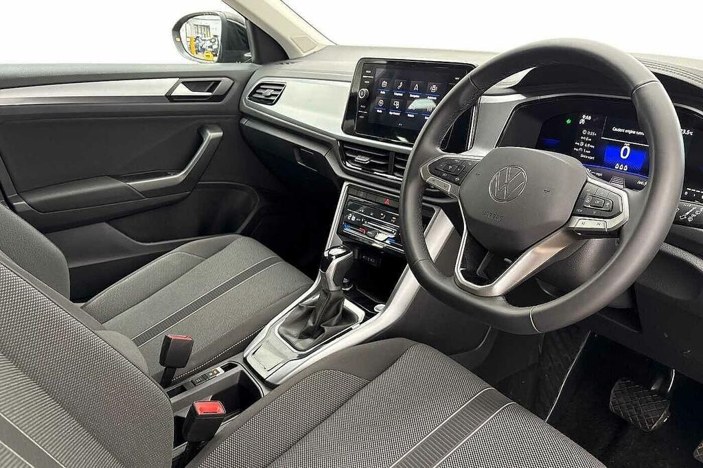 Volkswagen T-Roc 1.5 Tsi Match Dsg Black #6