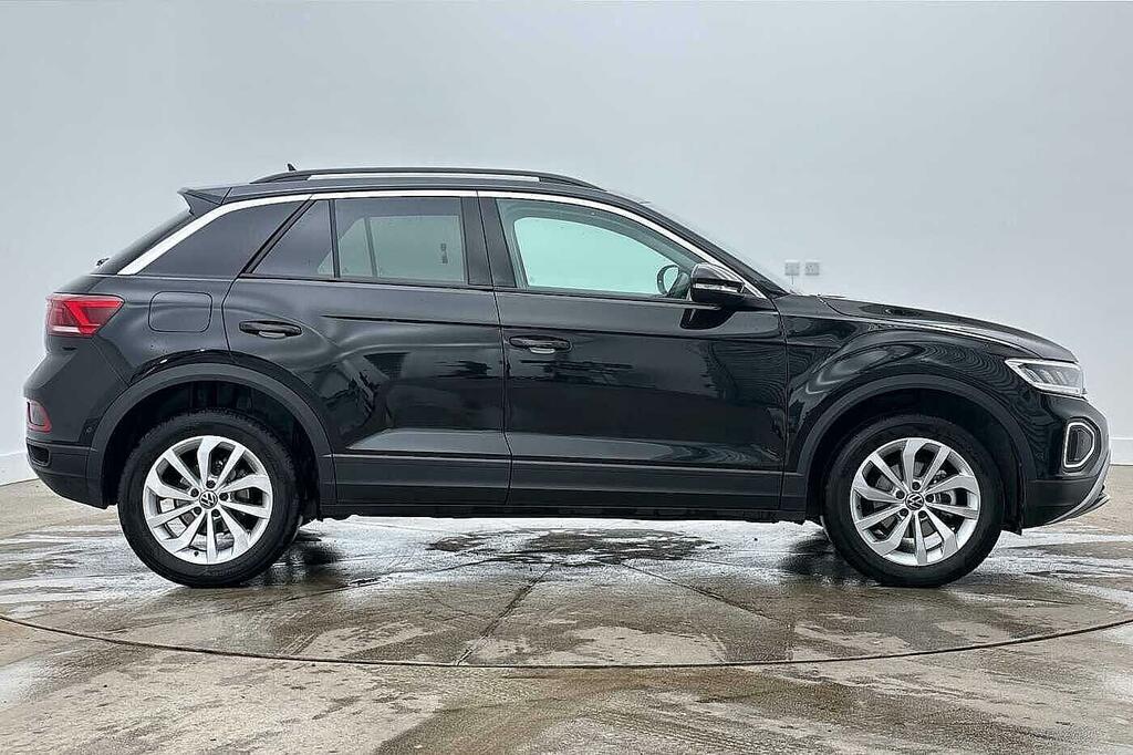 Volkswagen T-Roc 1.5 Tsi Match Dsg Black #4