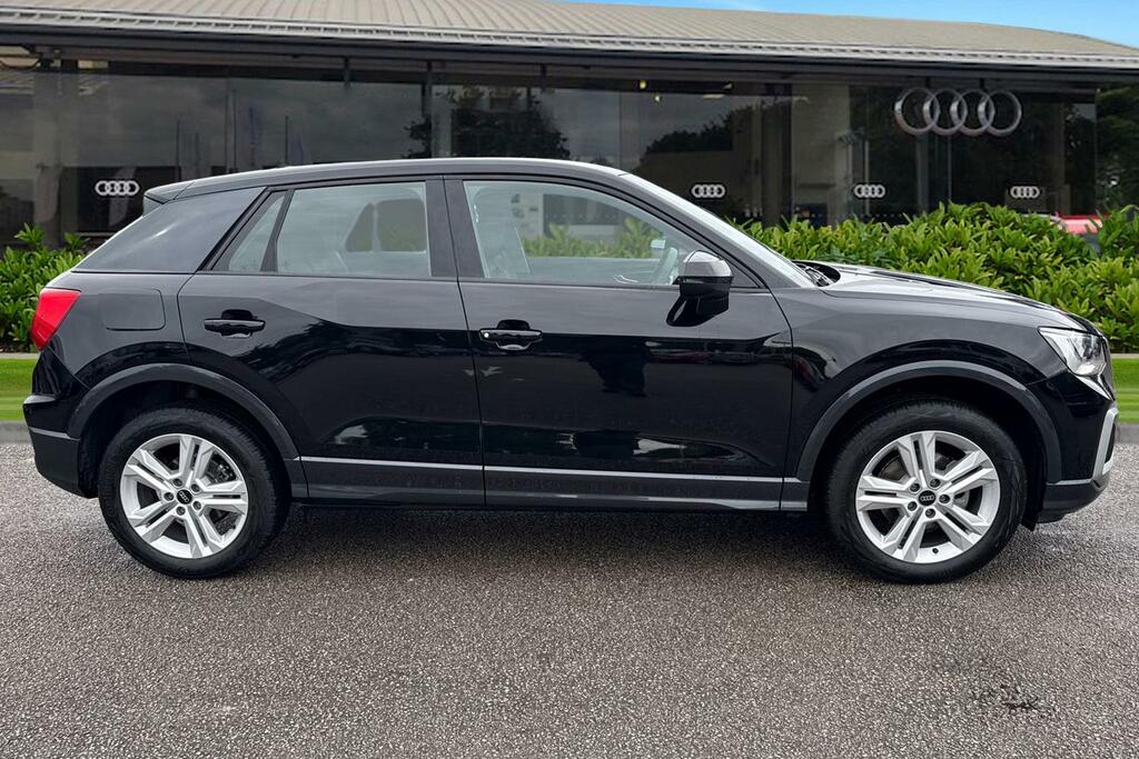 Audi Q2 Sport 30 Tfsi 116 Ps 6-Speed DK26UTC Black #3