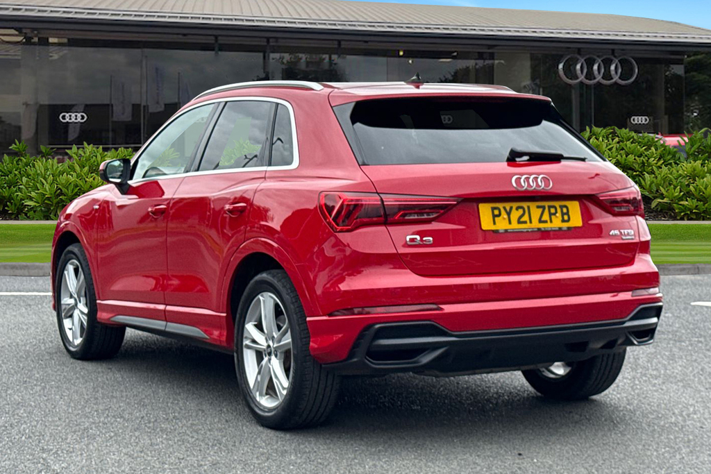 Audi Q3 S Line 45 Tfsi Quattro 245 Ps S Tronic Red #2