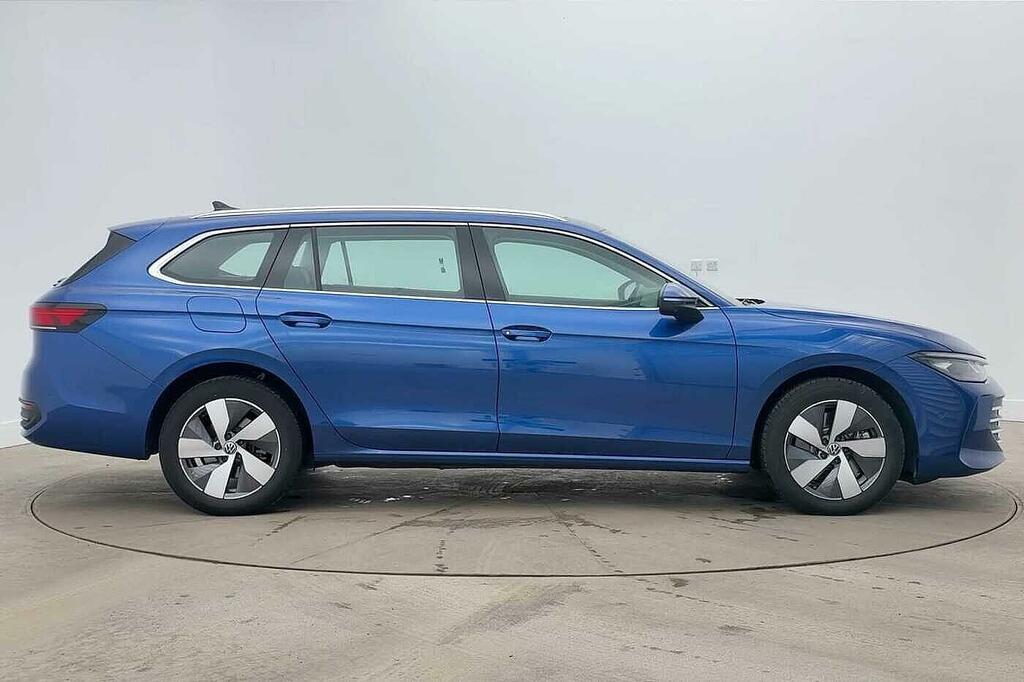 Volkswagen Passat 1.5 Tsi Ehybrid Life Dsg Drivers Assistance P Blue #4