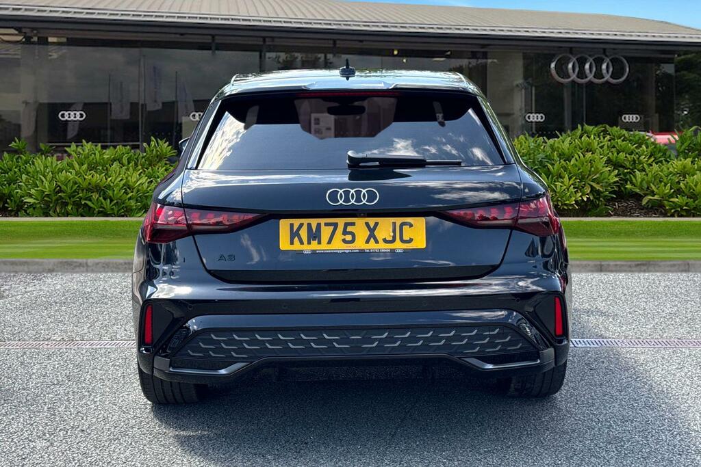 Audi A3 S Line Tfsi 116 Ps S Tronic KM75XJC Black #4