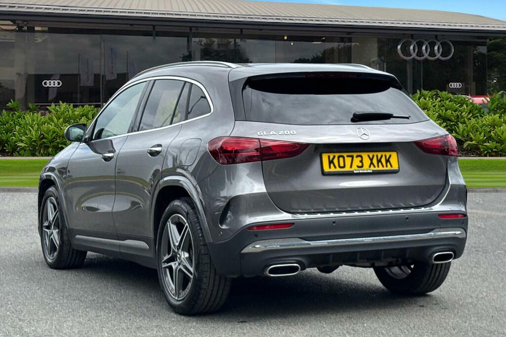 Mercedes-Benz GLA Class Gla 200 Amg Line Executive Grey #2