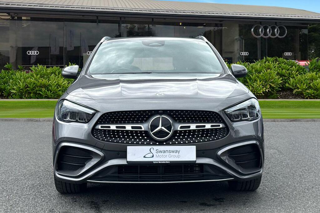 Mercedes-Benz GLA Class Gla 200 Amg Line Executive Grey #5