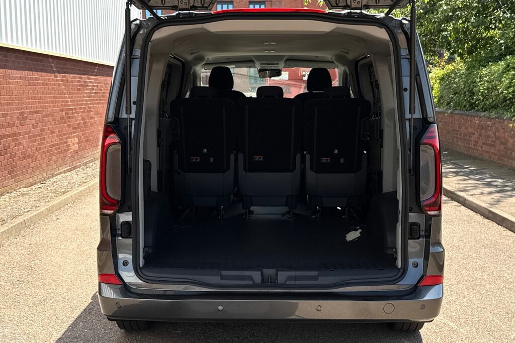 Volkswagen E-Transporter Volkswagen Transporter T32 Swb Elect 160Kw 65Kwh C  #38
