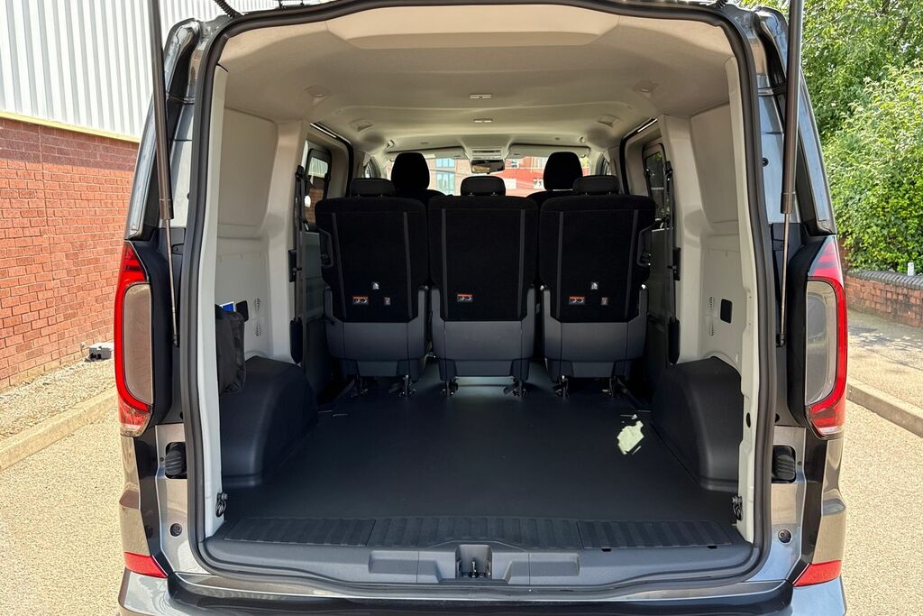 Volkswagen E-Transporter Volkswagen Transporter T32 Swb Elect 160Kw 65Kwh C  #6