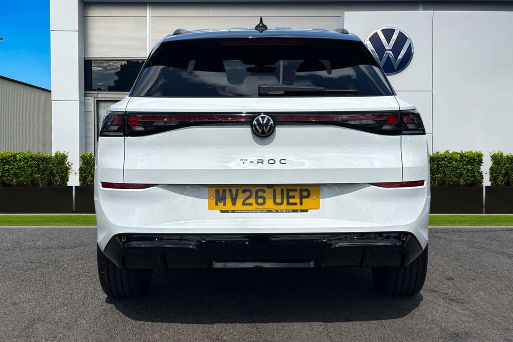 Volkswagen T-Roc 1.5 Etsi 150 R-line Dsg White #4