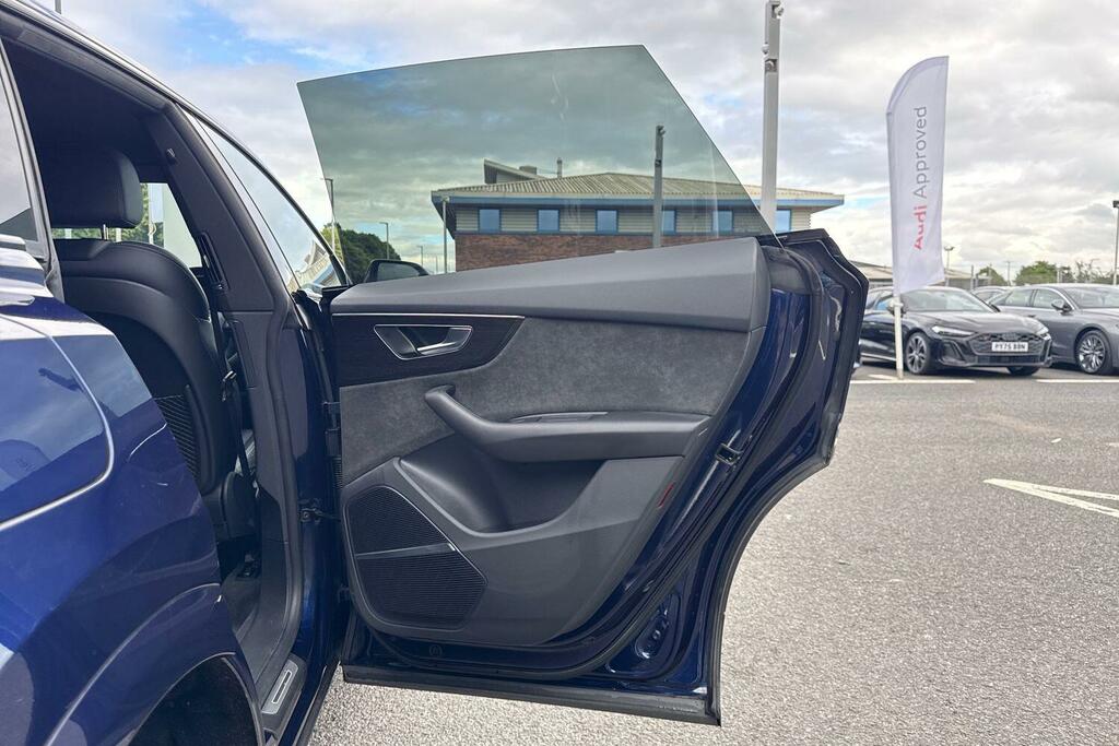 Audi Q8 3.0 Tfsi V6 55 Black Edition Suv Tiptro Black #36