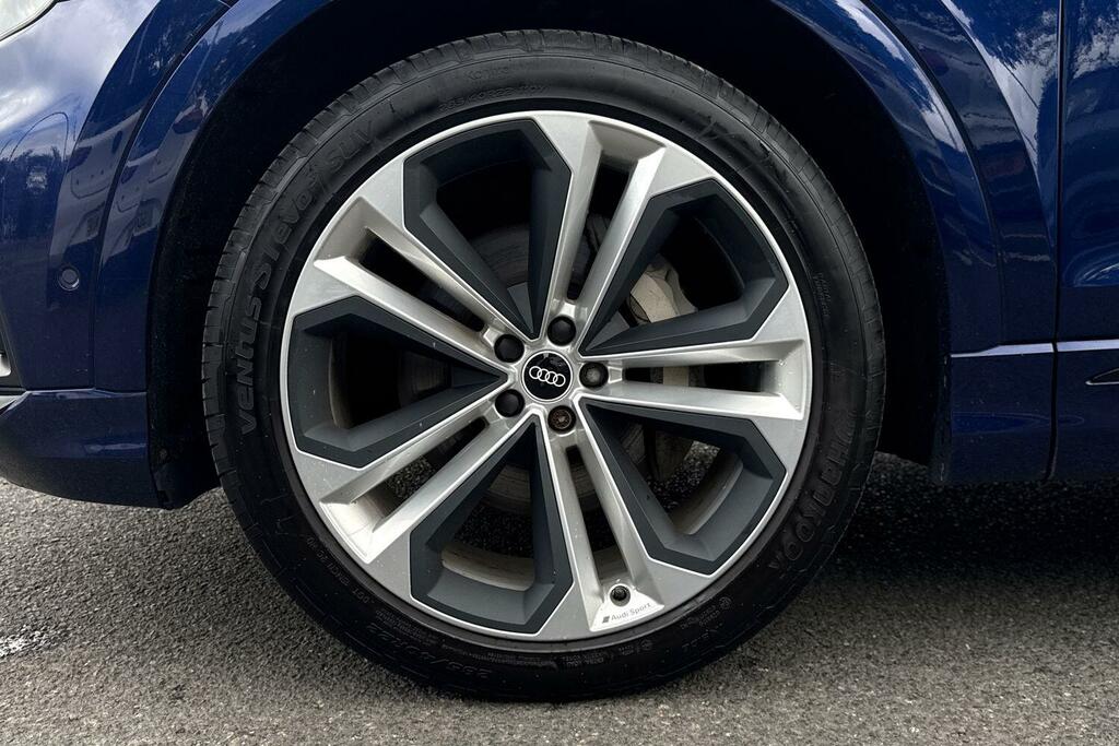 Audi Q8 3.0 Tfsi V6 55 Black Edition Suv Tiptro Black #21