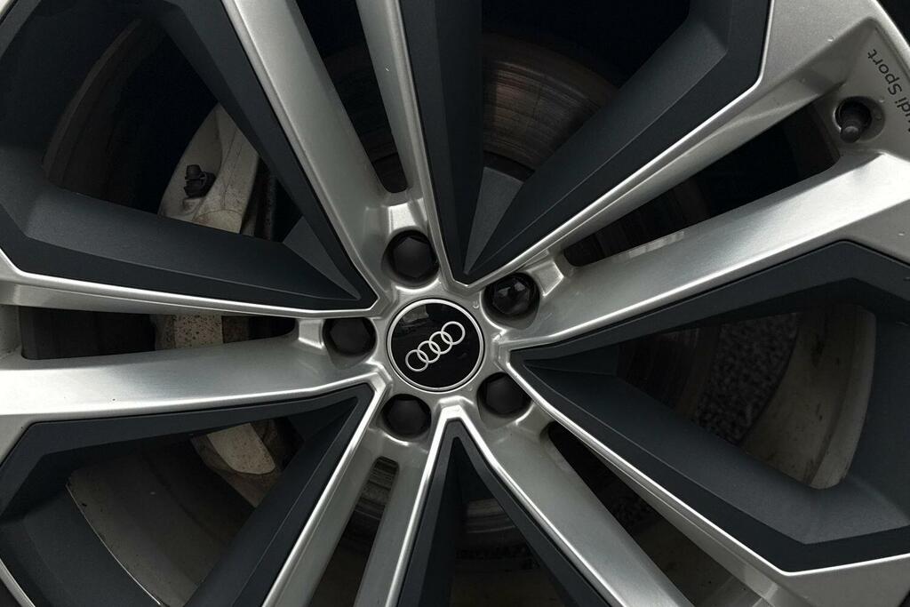 Audi Q8 3.0 Tfsi V6 55 Black Edition Suv Tiptro Black #24