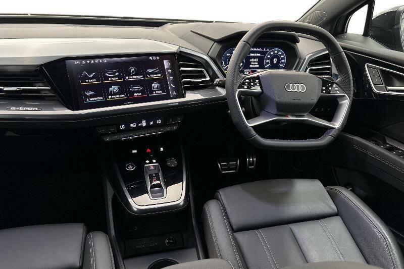 Audi Q4 E Tron 210Kw 45 Quattro 82Kwh Black Edition Blue #2
