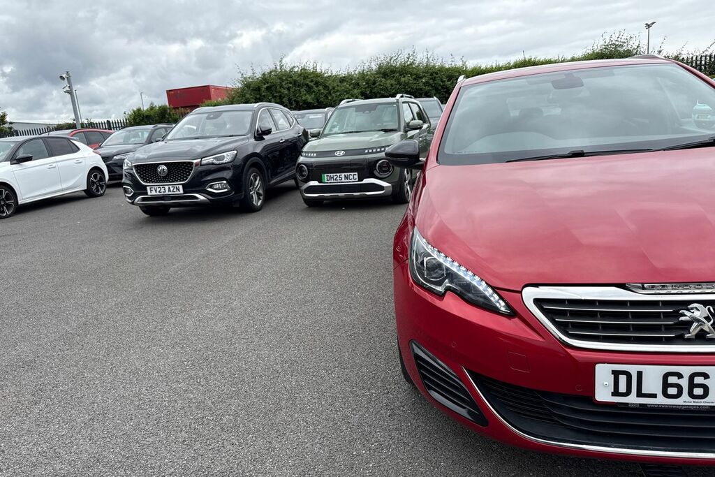Peugeot 308 SW Blue Hdi Ss Sw Active Silver #24