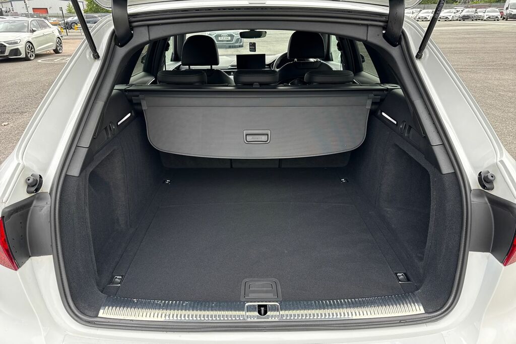 Audi A4 Avant Avant S Line 40 Tfsi 204 Ps S Tronic White #6