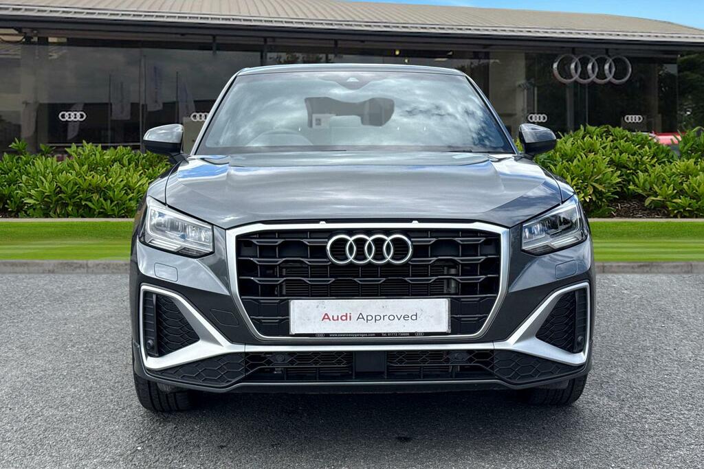 Audi Q2 S Line 35 Tfsi 150 Ps S Tronic KT25WYM Grey #5
