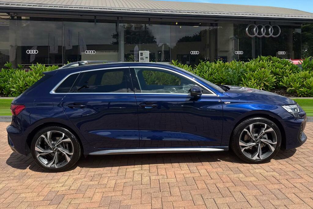 Audi A3 S Line Tfsi 150 Ps S Tronic DY75XLS Blue #3