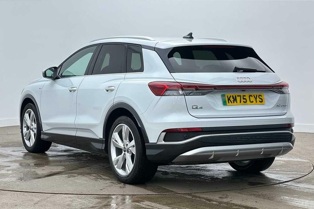 Audi Q4 E Tron Q4 S Line 40 E-tron 150,00 Kw White #3