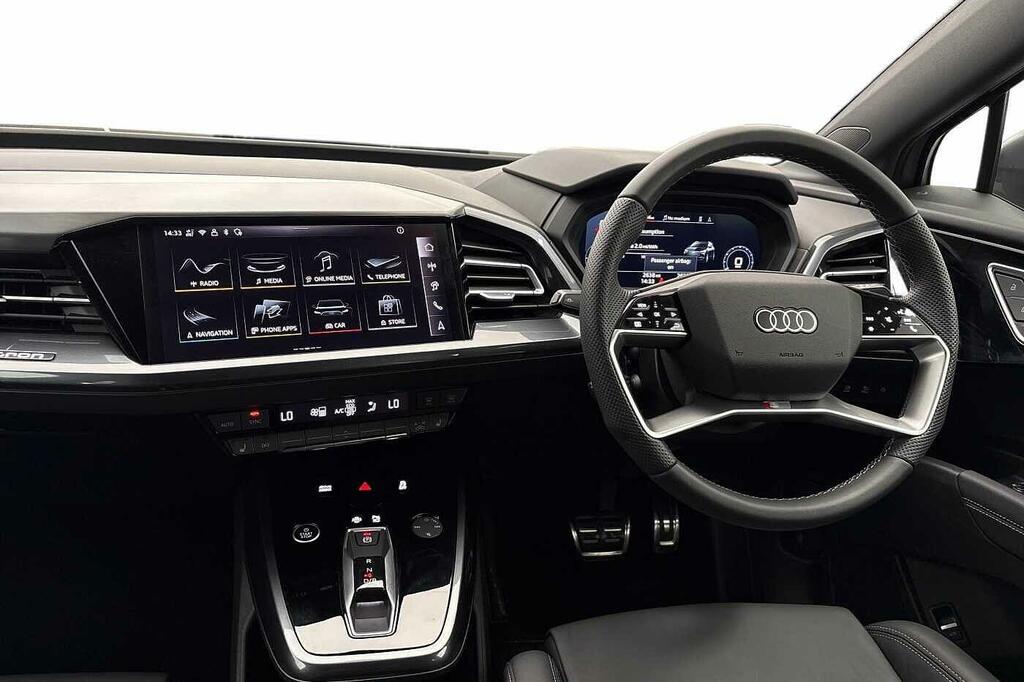 Audi Q4 E Tron Q4 S Line 40 E-tron 150,00 Kw Grey #2