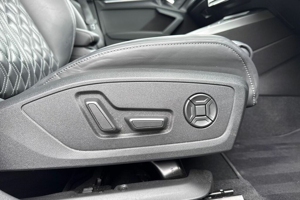 Audi S3 Tfsi Quattro S Tronic Comfortsound 310 Ps  #25