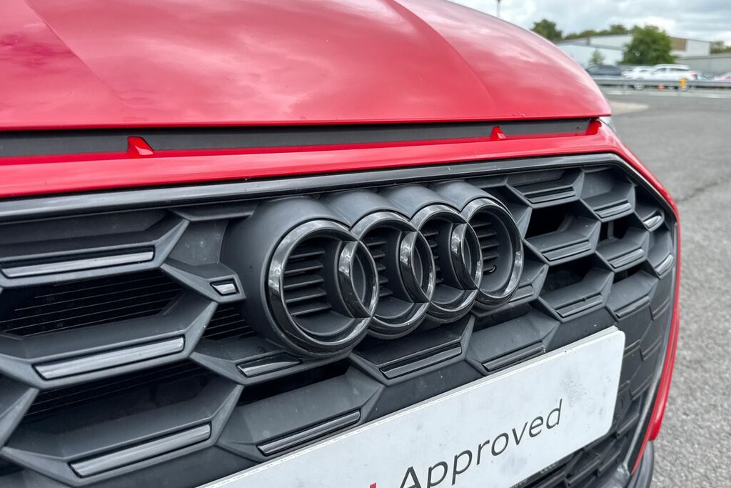 Audi S3 Tfsi Quattro S Tronic Comfortsound 310 Ps  #28