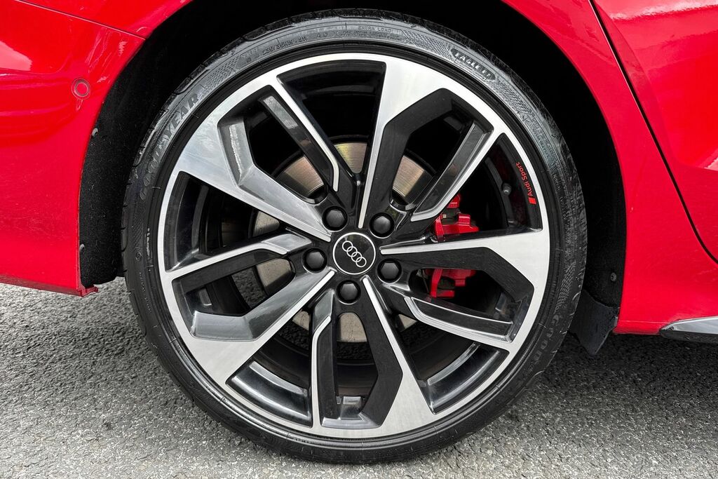 Audi S3 Tfsi Quattro S Tronic Comfortsound 310 Ps  #11