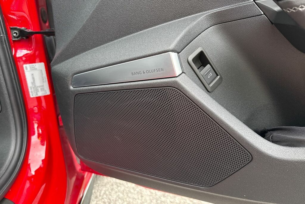 Audi S3 Tfsi Quattro S Tronic Comfortsound 310 Ps  #27