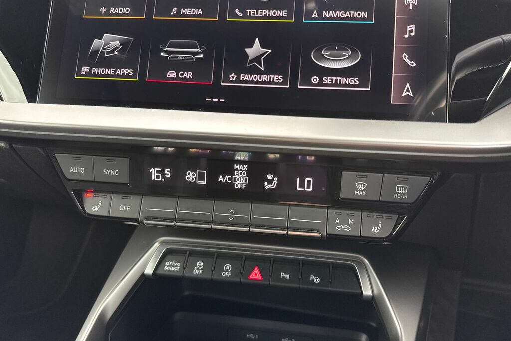 Audi S3 Tfsi Quattro S Tronic Comfortsound 310 Ps  #21