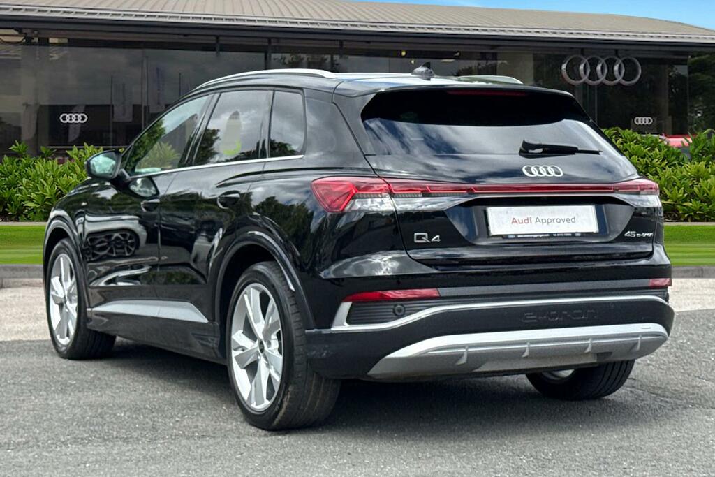 Audi Q4 E Tron Q4 S Line 45 E-tron 210,00 Kw Black #2