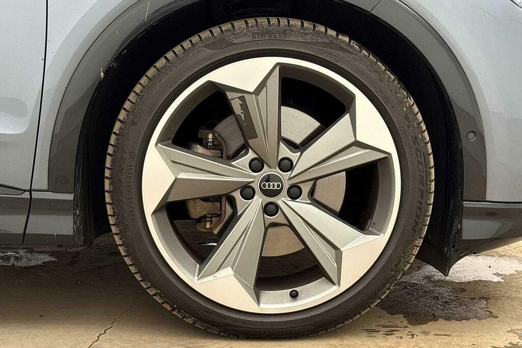 Audi Q4 E Tron Q4 Black Edition 45 E-tron Quattro 210,00 Kw Blue #4