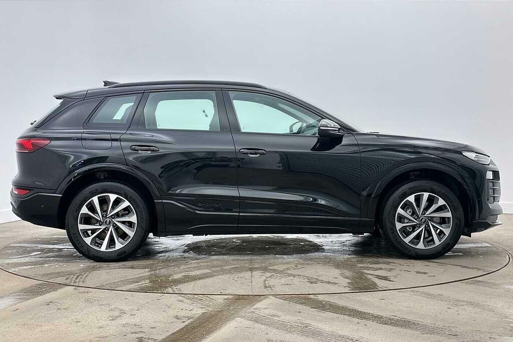 Audi Q6 E-Tron Q6 Suv Sport E-tron 185,00 Kw Black #4
