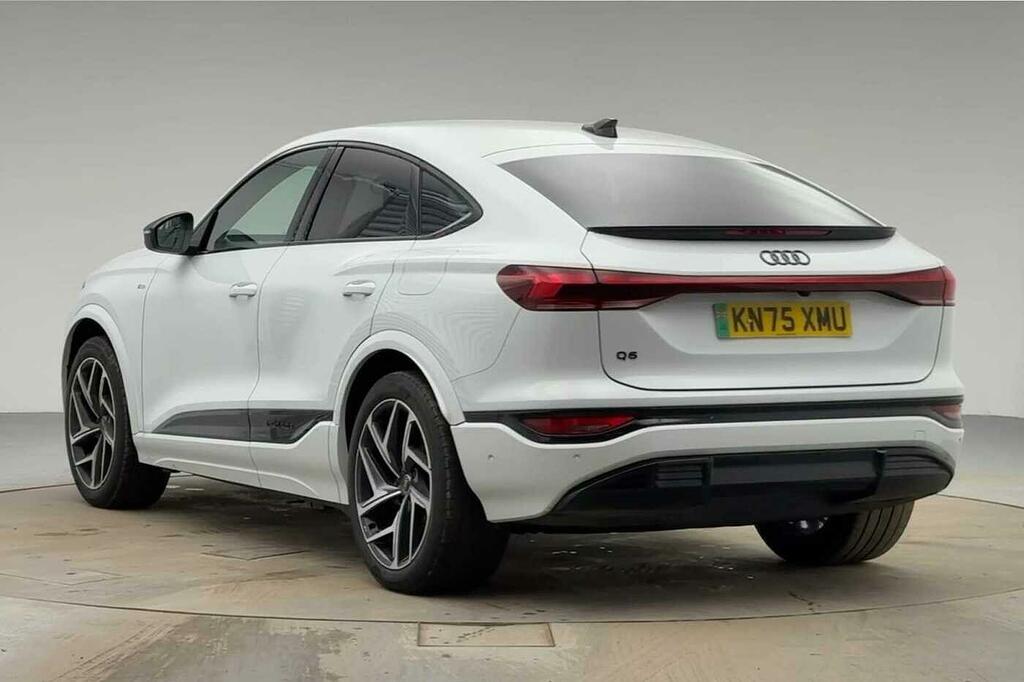 Audi Q6 E-Tron Q6 Sportback Edition 1 E-tron Performance 225,00 K White #3