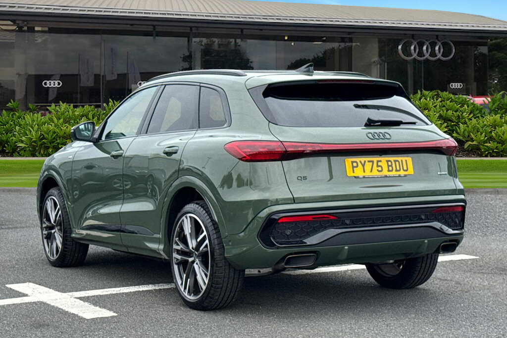 Audi Q5 Suv Edition 1 Tfsi Quattro 204 Ps S Tronic Green #2