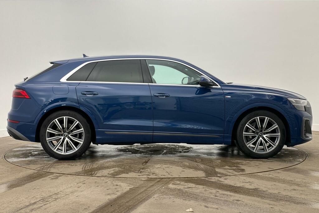 Audi Q8 2025 3.0 Tfsi V6 55 Black Edition Suv T Black #17