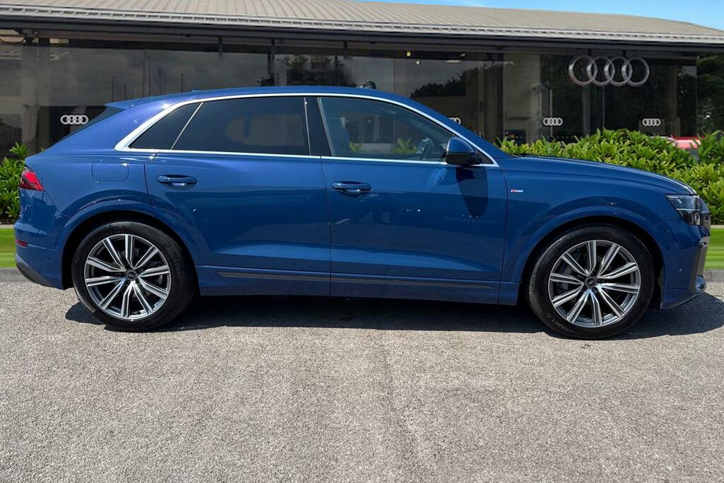 Audi Q8 Suv S Line 55 Tfsi Quattro 340 Ps Tiptronic Blue #3