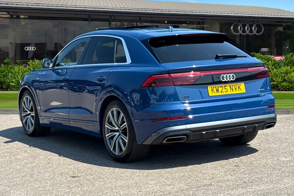 Audi Q8 Suv S Line 55 Tfsi Quattro 340 Ps Tiptronic Blue #2