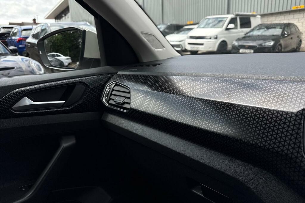 Volkswagen T-Cross R-line Grey #40