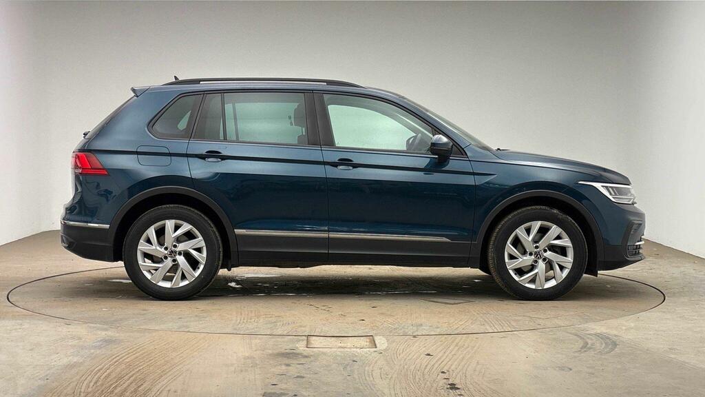 Volkswagen Tiguan 1.5 Tsi 150 Elegance Dsg White #4