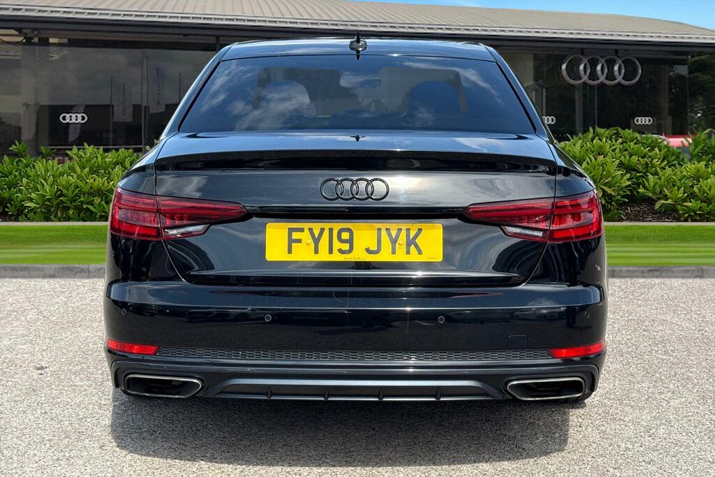 Audi A4 Black Edition 35 Tfsi 150 Ps 6-Speed Black #4