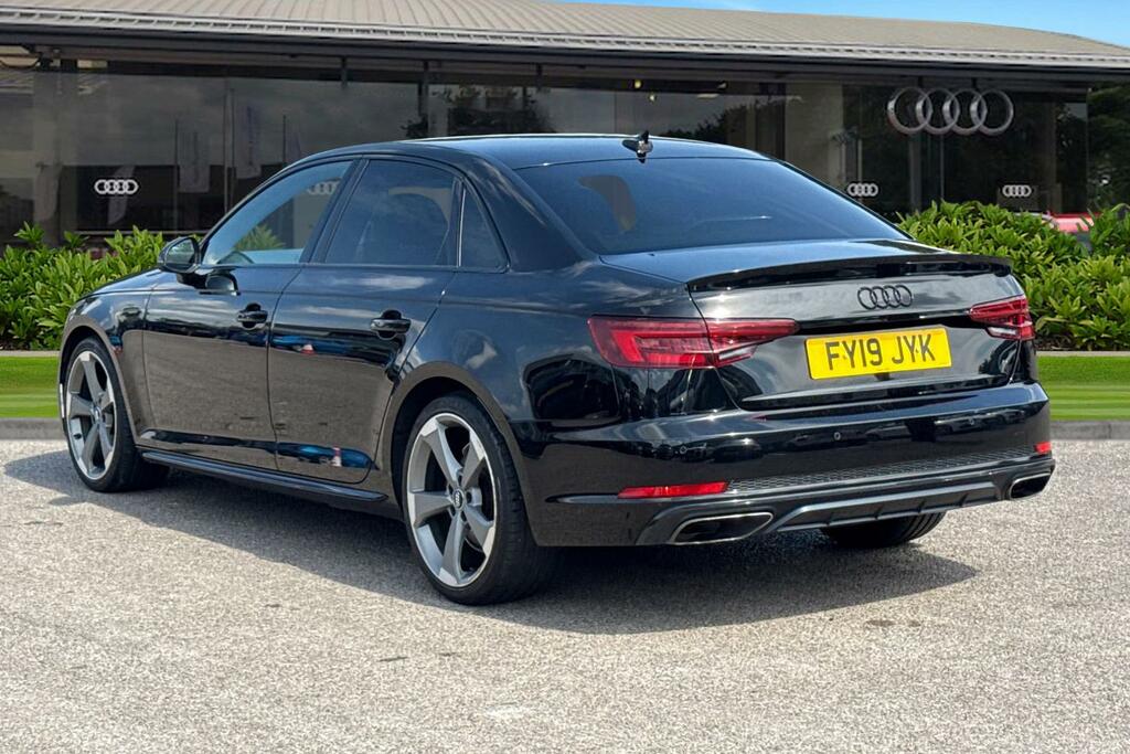Audi A4 Black Edition 35 Tfsi 150 Ps 6-Speed Black #2