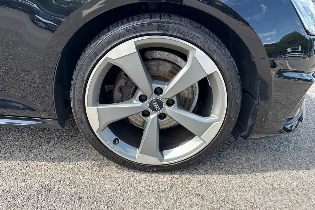 Audi A4 Black Edition 35 Tfsi 150 Ps 6-Speed Black #6