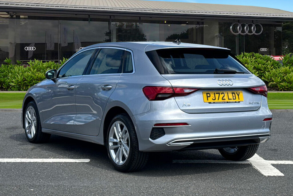 Audi A3 Sport 30 Tfsi 110 Ps 6-Speed Silver #2