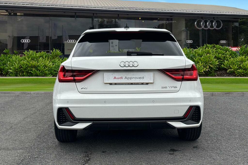 Audi A1 S Line 25 Tfsi 95 Ps 5-Speed PL23OBV White #4